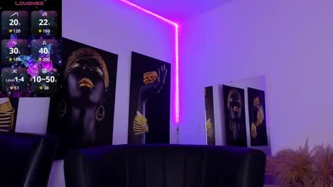 Snapshot of _brenna_hanson_ chatting on 10/10/25, 06:40 Brenna online show from 10/10/25, 06:40