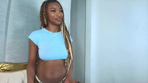 Snapshot of _briana_at chatting on 09/10/25, 01:49 briana online show from 09/10/25, 01:49