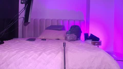 Snapshot of _britanyy_ chatting on 11/26/25, 03:18 Britany online show from 11/26/25, 03:18