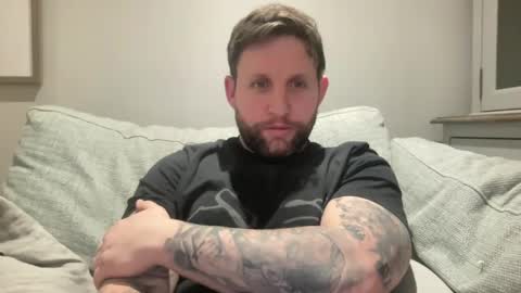 Snapshot of _british_hung_ chatting on 02/13/25, 12:54 UK BigThick Cock online show from 02/13/25, 12:54