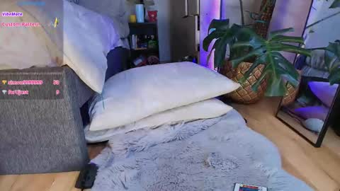 Snapshot of _bruna111_ chatting on 03/26/26, 11:21 _bruna111_ online show from 03/26/26, 11:21