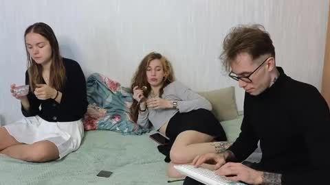 Snapshot of _by_double_sexy_miss_ chatting on 04/18/26, 04:16 _by_double_sexy_miss_ online show from 04/18/26, 04:16