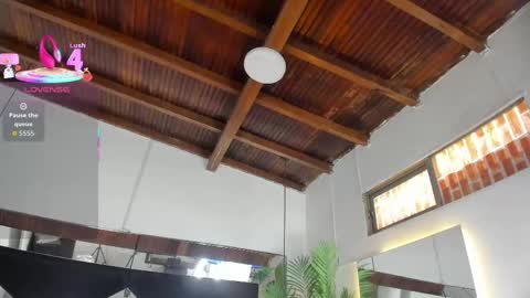 Candy online show from 10/06/25, 06:49