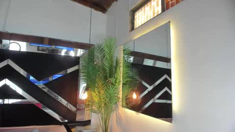 Candy online show from 10/23/25, 06:06