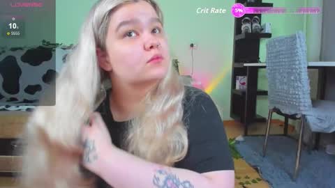 _candym1lky_ online show from 09/12/25, 06:35