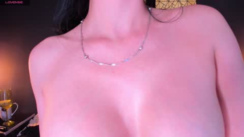 Snapshot of _caro_lyne_ chatting on 02/03/25, 06:07 Carolina online show from 02/03/25, 06:07