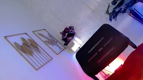 Caroline online show from 10/08/25, 10:18