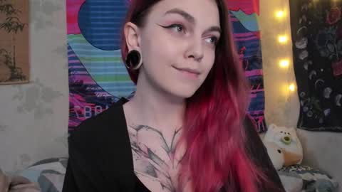 Caroline online show from 03/07/25, 02:56