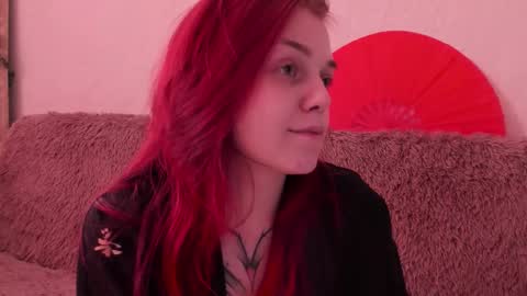 Caroline online show from 02/05/26, 12:21