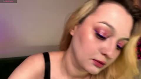 Christina Chris online show from 06/23/26, 10:46