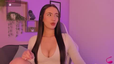 Snapshot of _celeste_moore chatting on 09/23/25, 11:08 celeste online show from 09/23/25, 11:08