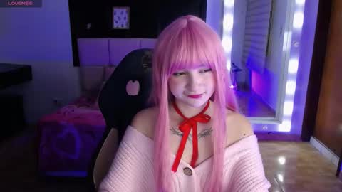 _charlotte_collins_ online show from 12/05/25, 02:47