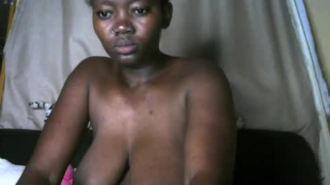 Snapshot of _cheeky_booty chatting on 07/02/26, 02:22 bubbly ass online show from 07/02/26, 02:22