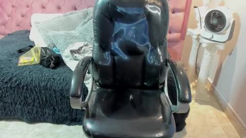 Snapshot of _chelsea_24 chatting on 03/14/26, 03:56 _chelsea_24 online show from 03/14/26, 03:56