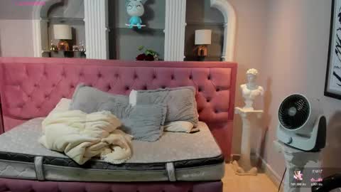 Snapshot of _chelsea_24 chatting on 03/15/26, 04:18 _chelsea_24 online show from 03/15/26, 04:18