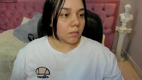 Snapshot of _chelsea_24 chatting on 03/20/26, 04:39 _chelsea_24 online show from 03/20/26, 04:39