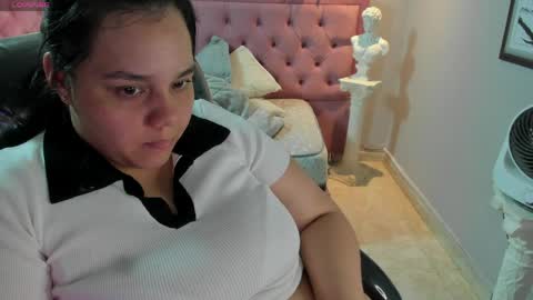 Snapshot of _chelsea_24 chatting on 04/11/26, 04:50 _chelsea_24 online show from 04/11/26, 04:50