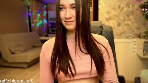Snapshot of _chloe_miller_ chatting on 01/10/25, 04:44 _chloe_miller_ online show from 01/10/25, 04:44