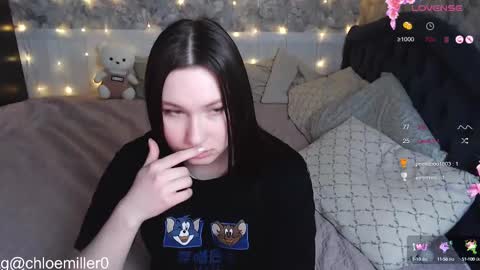 Snapshot of _chloe_miller_ chatting on 02/12/25, 07:24 _chloe_miller_ online show from 02/12/25, 07:24