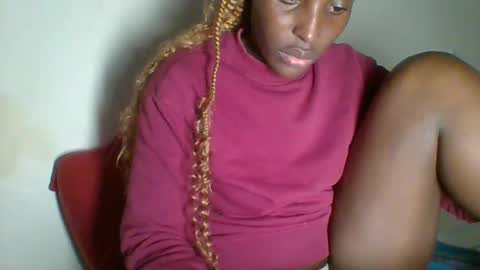 clara online show from 02/01/25, 12:16