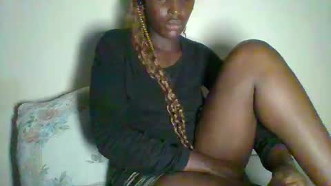 clara online show from 02/12/25, 07:02