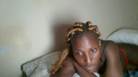 clara online show from 02/14/25, 12:03