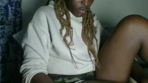 clara online show from 12/22/25, 07:33