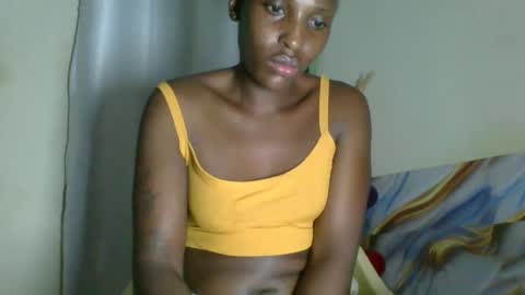 clara online show from 04/08/26, 04:56