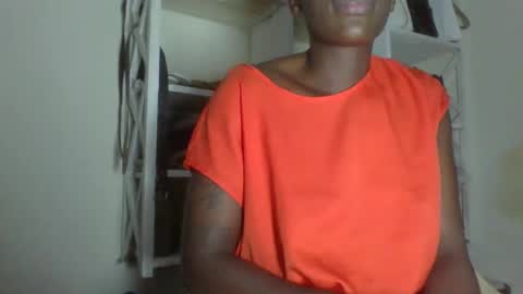 clara online show from 04/10/26, 10:14