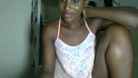 clara online show from 04/12/26, 10:42