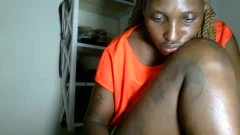 clara online show from 05/13/26, 07:39