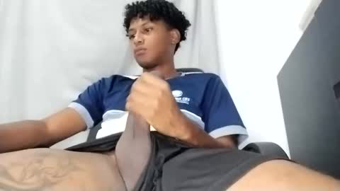 Snapshot of _cockpromise_ chatting on 12/29/24, 10:57 _cockpromise_ online show from 12/29/24, 10:57