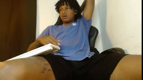 Snapshot of _cockpromise_ chatting on 09/16/25, 01:56 _cockpromise_ online show from 09/16/25, 01:56