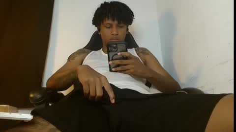 Snapshot of _cockpromise_ chatting on 09/20/25, 03:57 _cockpromise_ online show from 09/20/25, 03:57