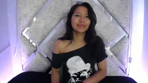 Snapshot of _cristal_evans chatting on 03/07/25, 03:07 _cristal_evans online show from 03/07/25, 03:07