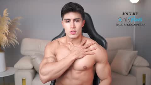 Snapshot of _cristianlopez chatting on 02/18/25, 11:41 50 OFF TODAY  onlyfans cristianlopezbf online show from 02/18/25, 11:41