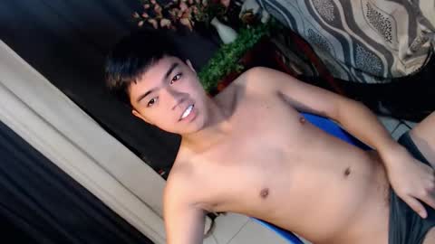 Snapshot of _cumwithrussel chatting on 03/16/26, 01:22 Russ online show from 03/16/26, 01:22