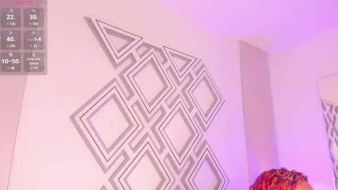 Snapshot of _curly_girl_ chatting on 02/28/25, 02:09 online show from 02/28/25, 02:09