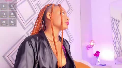 Snapshot of _curly_girl_ chatting on 03/04/25, 02:06 online show from 03/04/25, 02:06