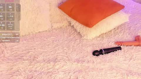 Snapshot of _curly_girl_ chatting on 03/09/25, 11:25 online show from 03/09/25, 11:25