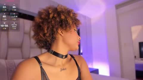 Snapshot of _curly_girl_ chatting on 09/16/25, 09:38 online show from 09/16/25, 09:38