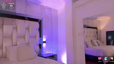 Snapshot of _curly_girl_ chatting on 10/12/25, 08:08 online show from 10/12/25, 08:08