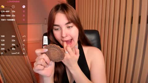 Angel online show from 11/22/25, 08:57