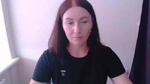 Snapshot of _cutie_and_shy_ chatting on 05/20/26, 09:15 _cutie_and_shy_ online show from 05/20/26, 09:15