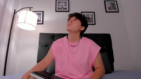 Snapshot of _daarcy chatting on 01/17/26, 12:43 Darcy online show from 01/17/26, 12:43