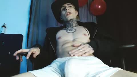 Snapshot of _daddy_nate chatting on 02/14/26, 07:32 Nate Evans 50 OF online show from 02/14/26, 07:32