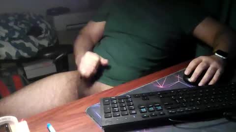 Snapshot of _daddypimp chatting on 02/13/26, 01:23 Paul online show from 02/13/26, 01:23