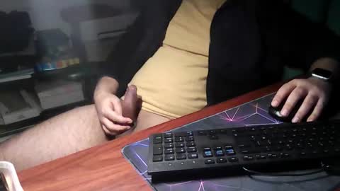 Snapshot of _daddypimp chatting on 03/17/26, 01:10 Paul online show from 03/17/26, 01:10