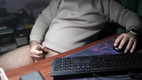 Snapshot of _daddypimp chatting on 03/25/26, 02:01 Paul online show from 03/25/26, 02:01