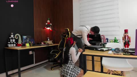 WELCOME TO THE OFFICE online show from 12/19/24, 06:23